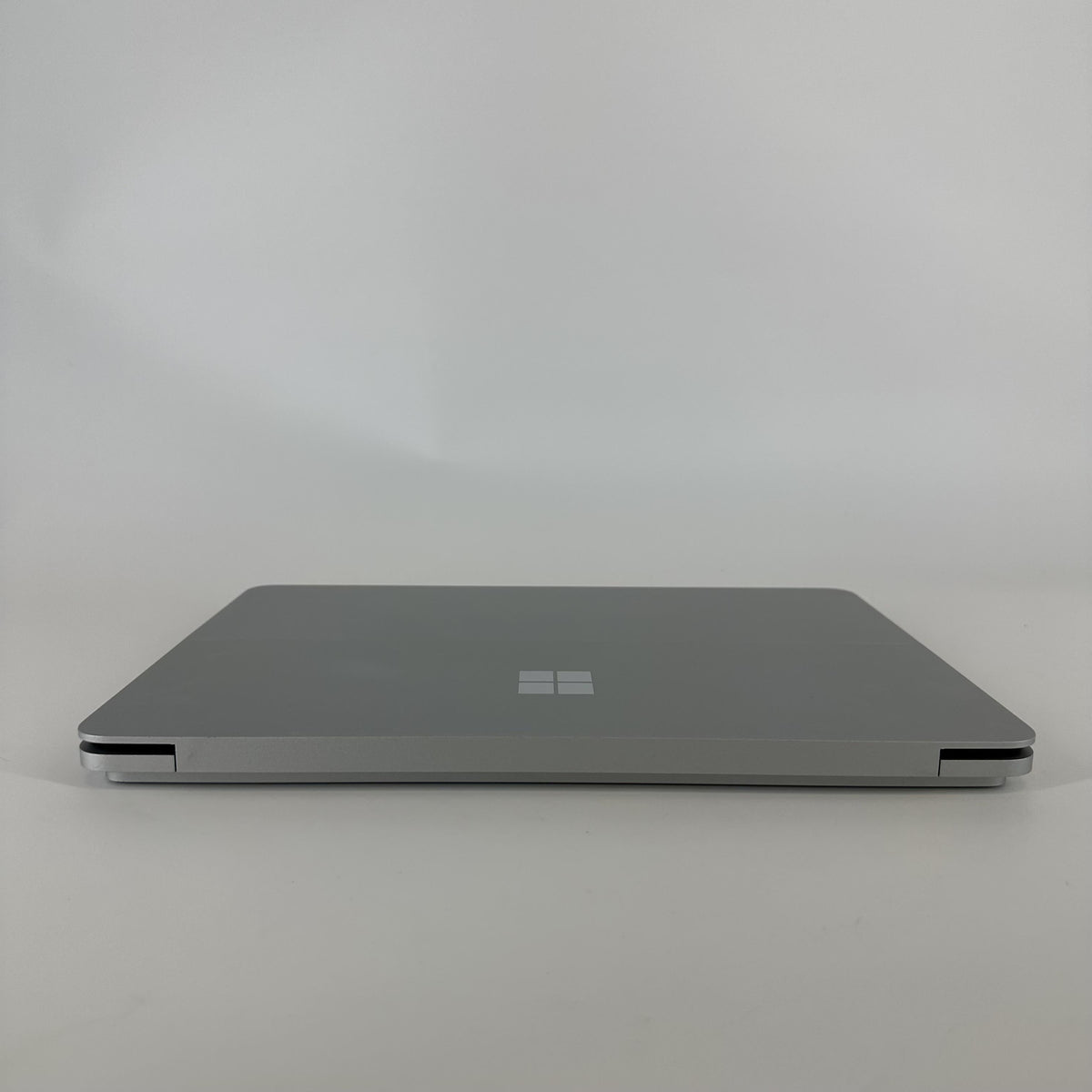 Microsoft Surface Laptop Studio 14.4 Silver 3.3 GHz Intel Core i7 11th Gen. 32GB RAM 2TB Solid State Drive NVIDIA - Image 7