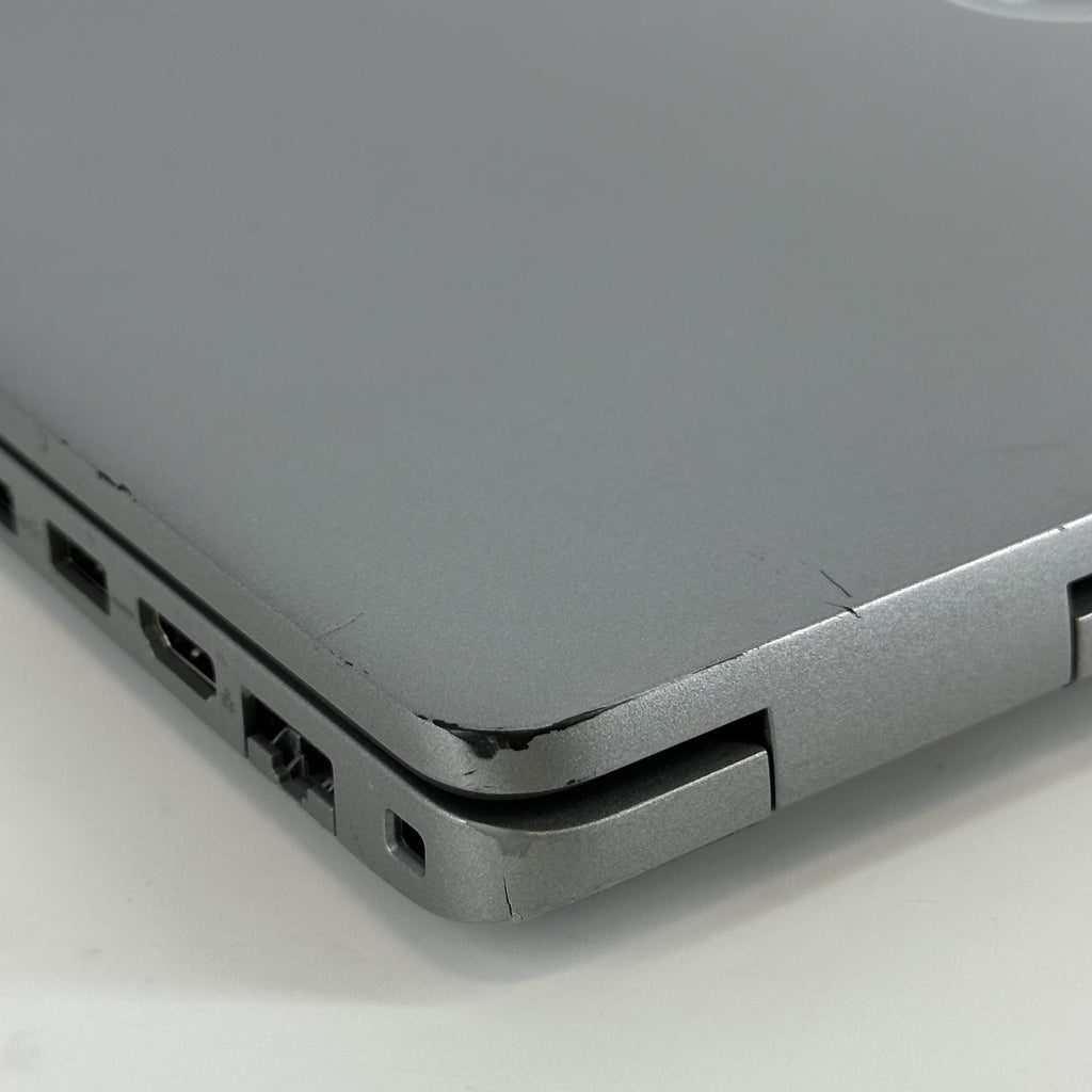 Dell Latitude 5540 15.6 Gray 1.7 GHz Intel Core i7 13th Gen. 32GB RAM 512GB Solid State Drive - Image 15