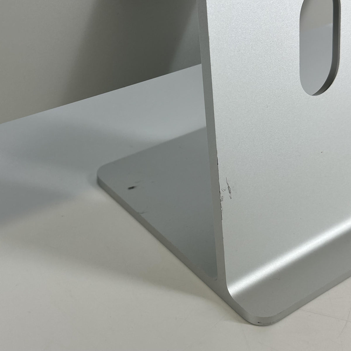 Apple iMac 24 2023 Silver 4.06 GHz M3 8-Core CPU 8GB Unified Memory 512GB Solid State Drive 10-Core GPU - Image 10