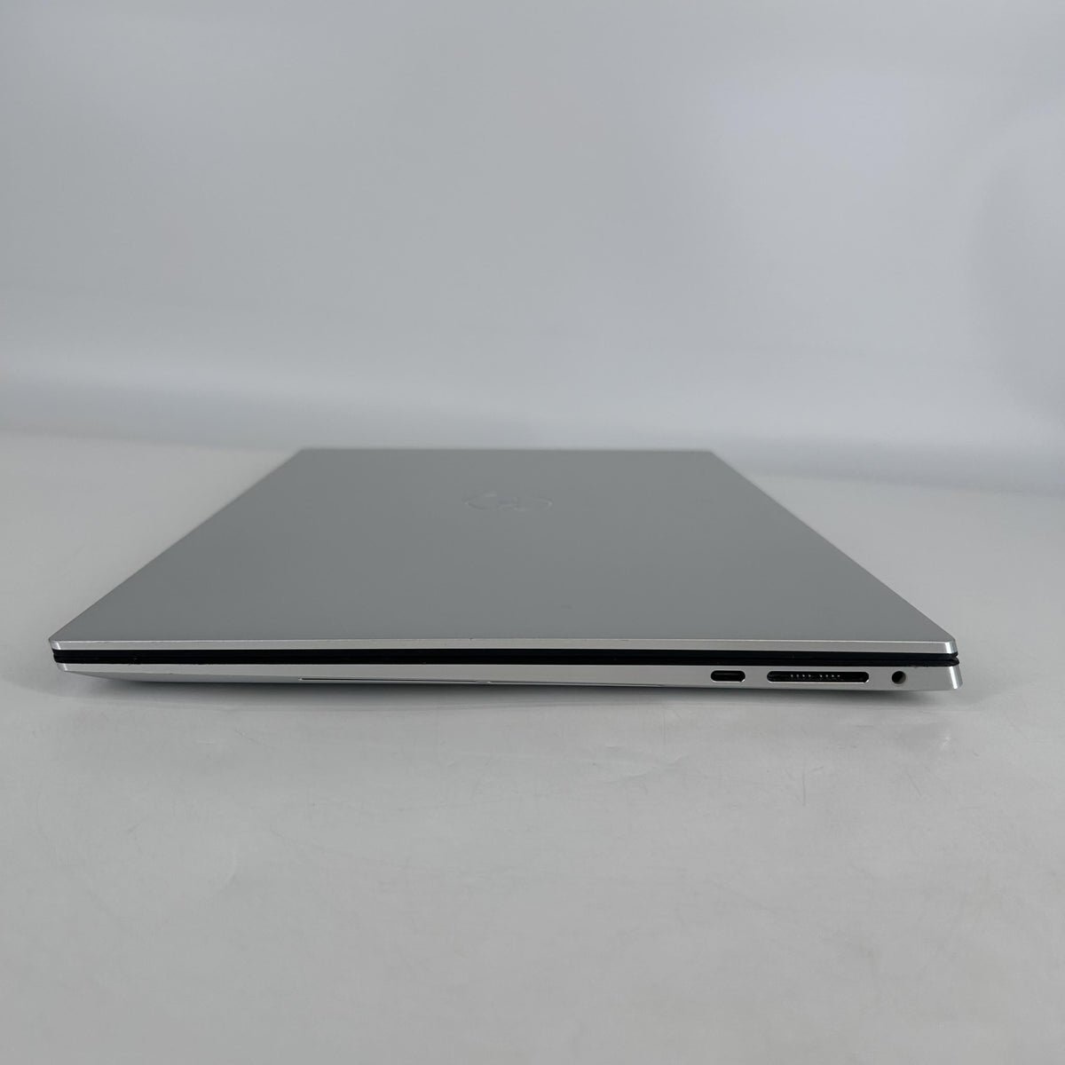 Dell XPS 15 9510 Silver 2.3 GHz Intel Core i7 11th Gen. 16GB RAM 512GB Solid State Drive NVIDIA GeForce RTX 3050 4 - Image 7