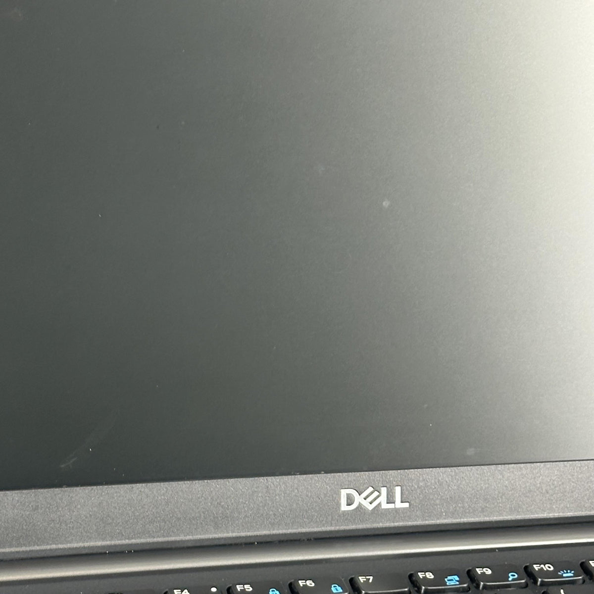 Dell Latitude 7490 14 Black 1.9 GHz Intel Core i7 8th Gen. 16GB RAM 512GB Solid State Drive - Image 4