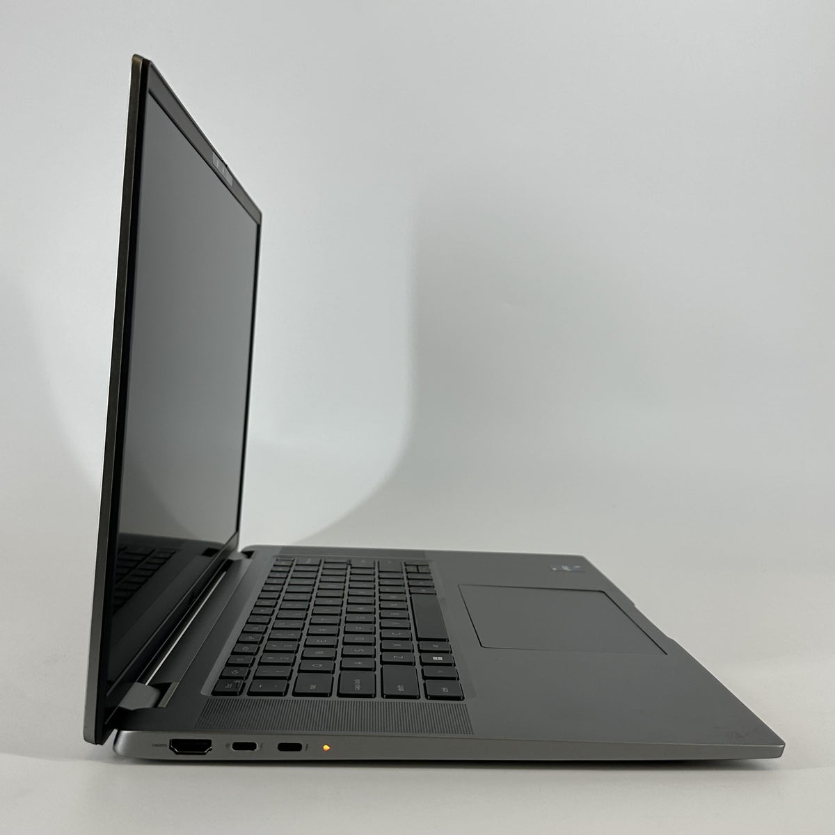 Dell Latitude 7640 16 Gray 1.6 GHz Intel Core i5 13th Gen. 16GB RAM 256GB Solid State Drive - Image 3