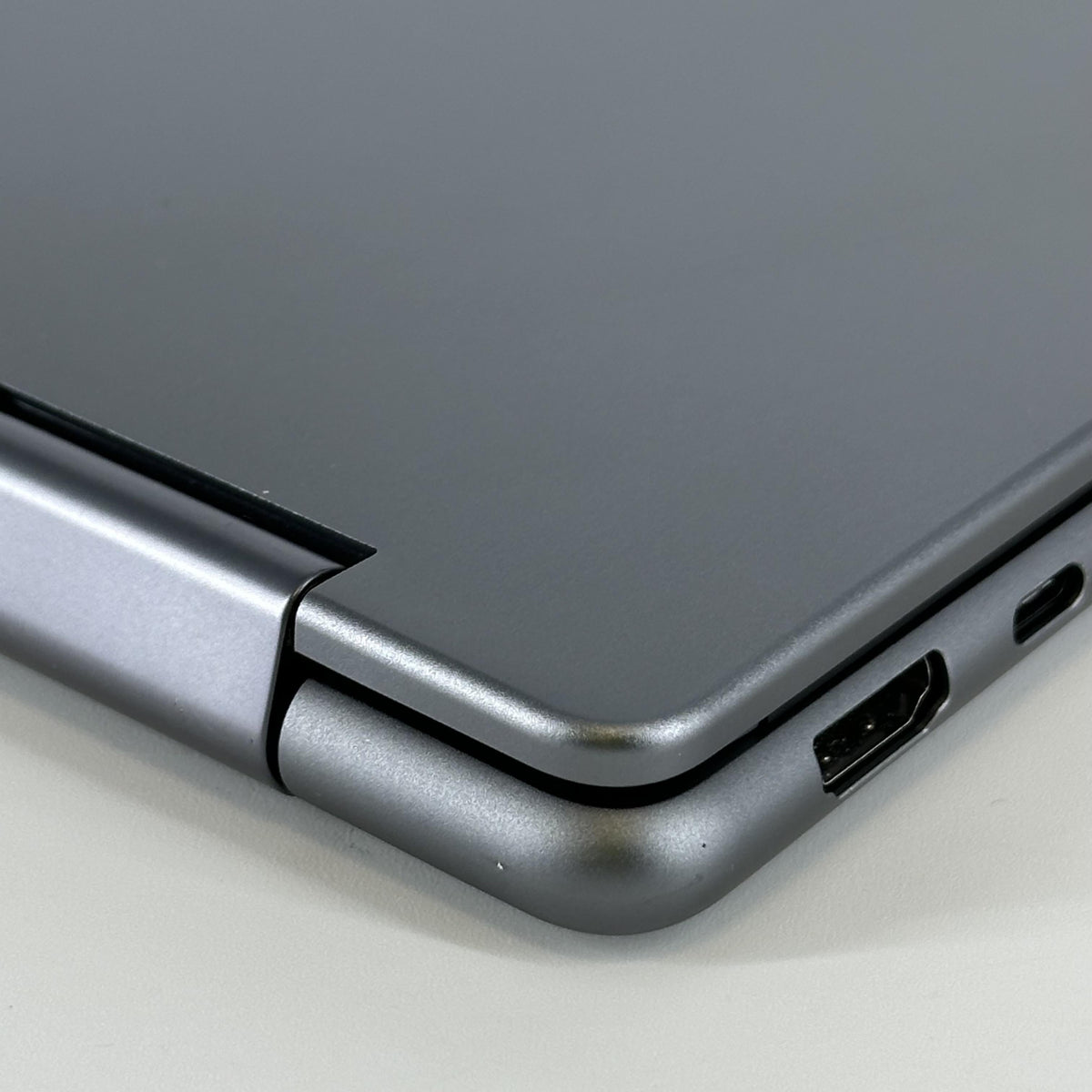 Lenovo Yoga 7 16 Gray 2.2 GHz Intel Core Ultra 7 Series 2 16GB RAM 1TB Solid State Drive - Image 11