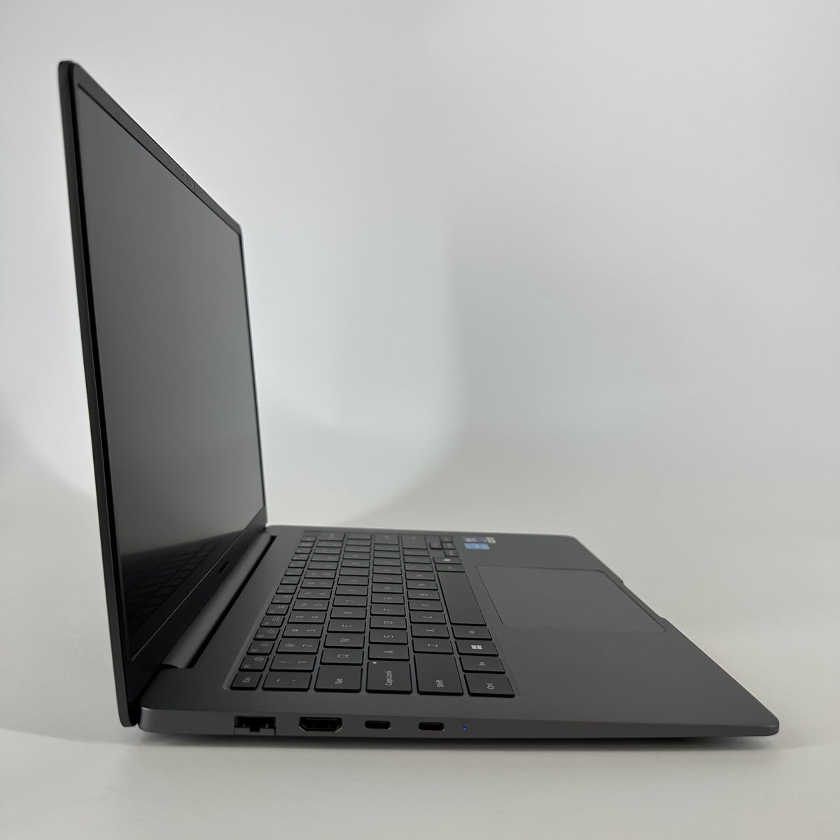 Samsung Galaxy Book6 14 Gray Blue 2.3 GHz Intel Core Ultra 7 Series 3 32GB RAM 512GB Solid State Drive - Image 3