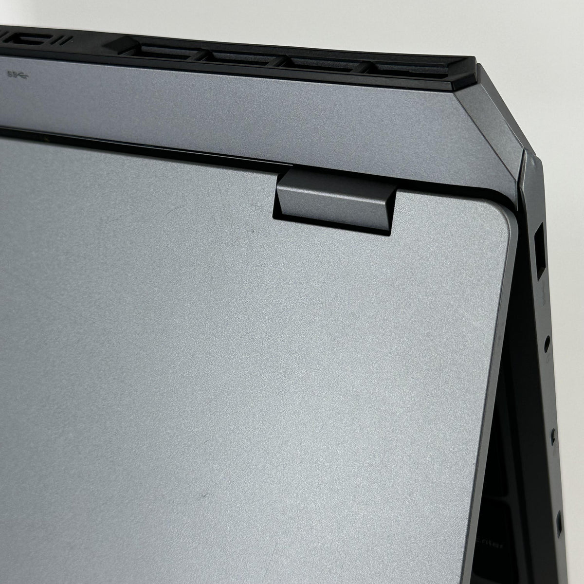 Lenovo LOQ 15 Gray 2.6 GHz Intel Core i7 13th Gen. 16GB RAM 512GB Solid State Drive NVIDIA GeForce RTX 4060 8 GB - Image 11