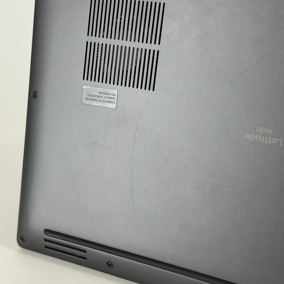 Dell Latitude 9430 14 Gray 1.8 GHz Intel Core i7 12th Gen. 32GB RAM 1TB Solid State Drive - Image 11