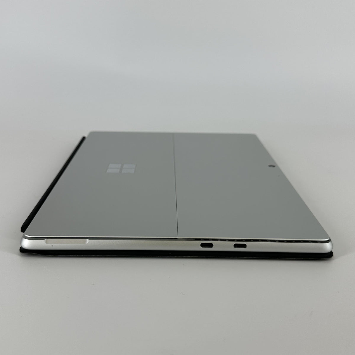 Microsoft Surface Pro 9 13 Platinum WiFi 2.7 GHz Intel Core i7 12th Gen. 16GB RAM 512GB Solid State Drive - Image 10