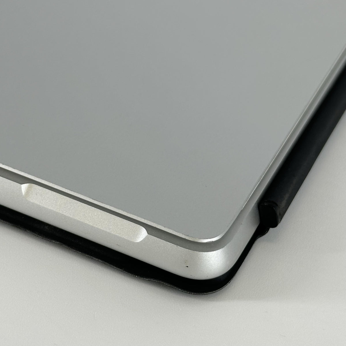 Microsoft Surface Pro 9 13 Platinum WiFi 2.7 GHz Intel Core i7 12th Gen. 16GB RAM 512GB Solid State Drive - Image 8