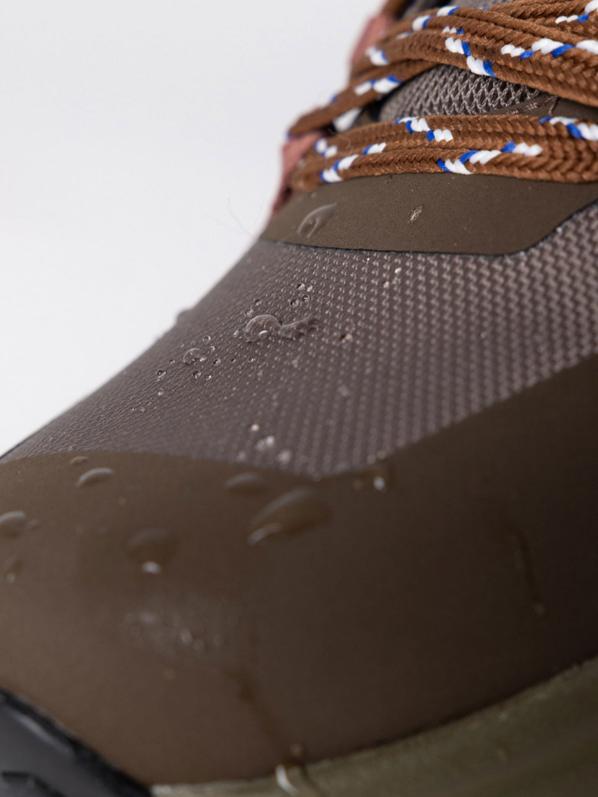 VEJA + Finisterre Fitz Roy Trail Shoe - Image 9
