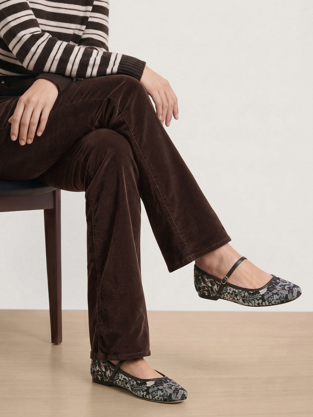 Ellie Brocade Flat - Image 2