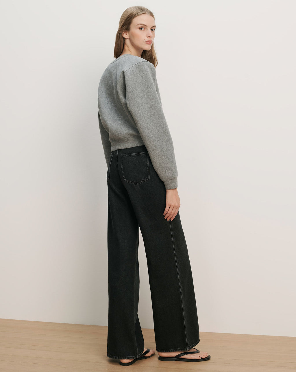 Beaumont Embroidered Sweatshirt - Image 4