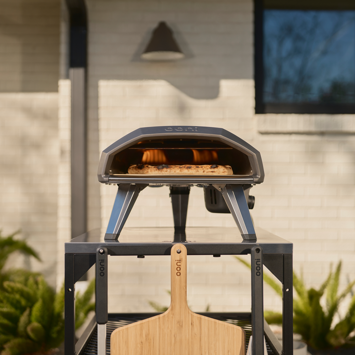 Ooni Koda 2 Gas Powered Pizza Oven - 2nd Generation - Image 2