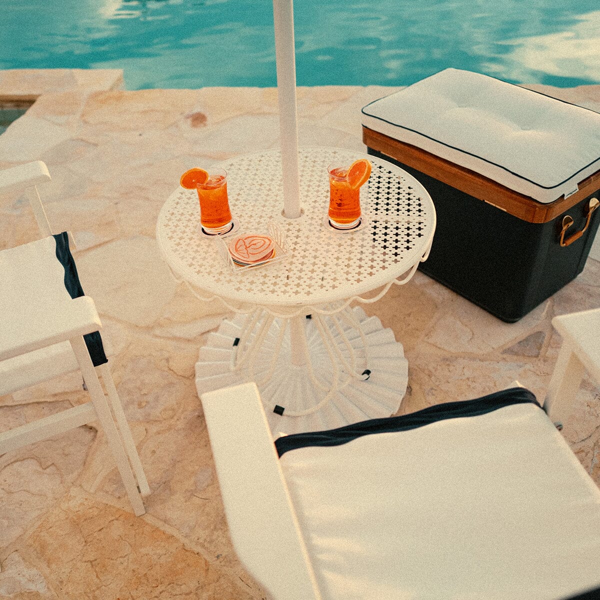 The Al Fresco Side Table - Image 8