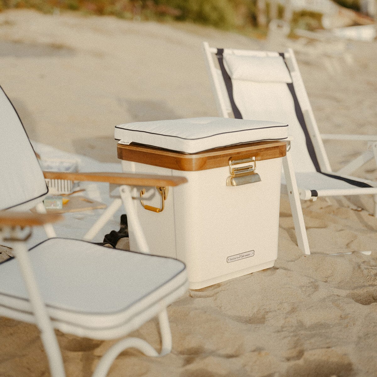 The Hemingway Cooler - Image 12