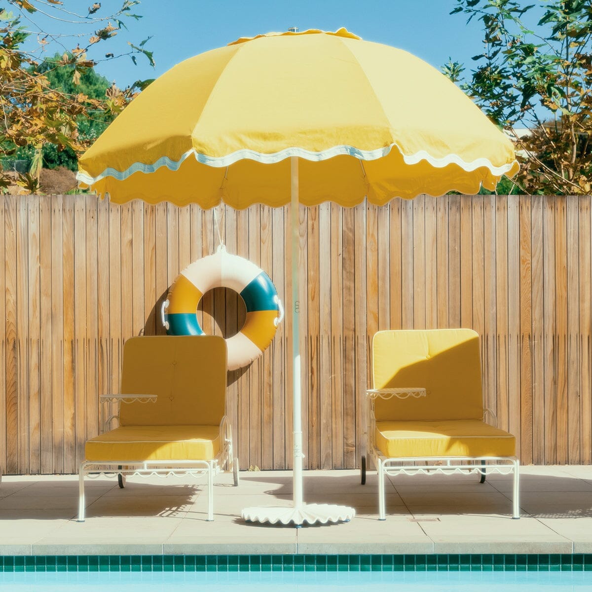 The Patio Umbrella Set - Image 2