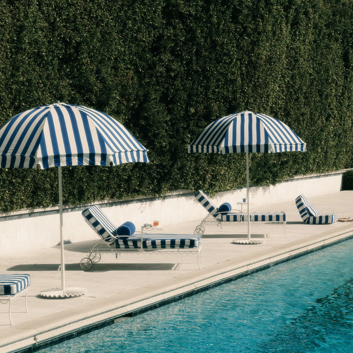 The Patio Umbrella - Image 10