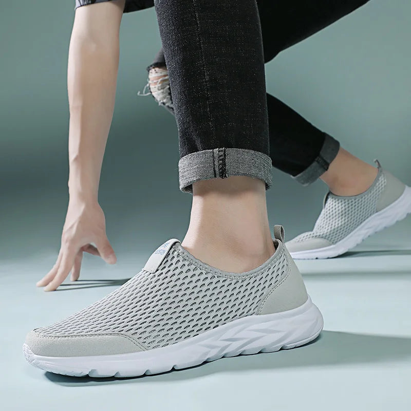Men's Lightweight Running Shoes - Image 2