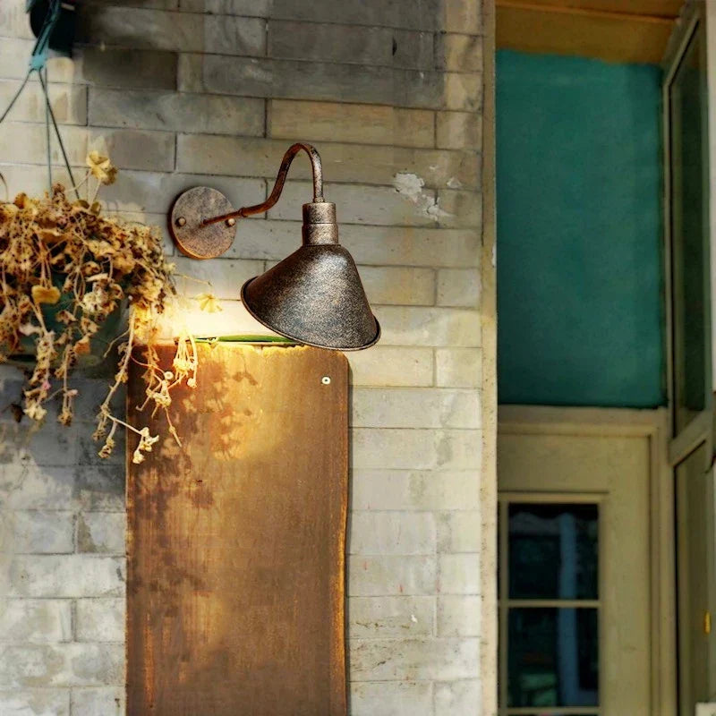 American Industrial Wall Lamp - Image 3