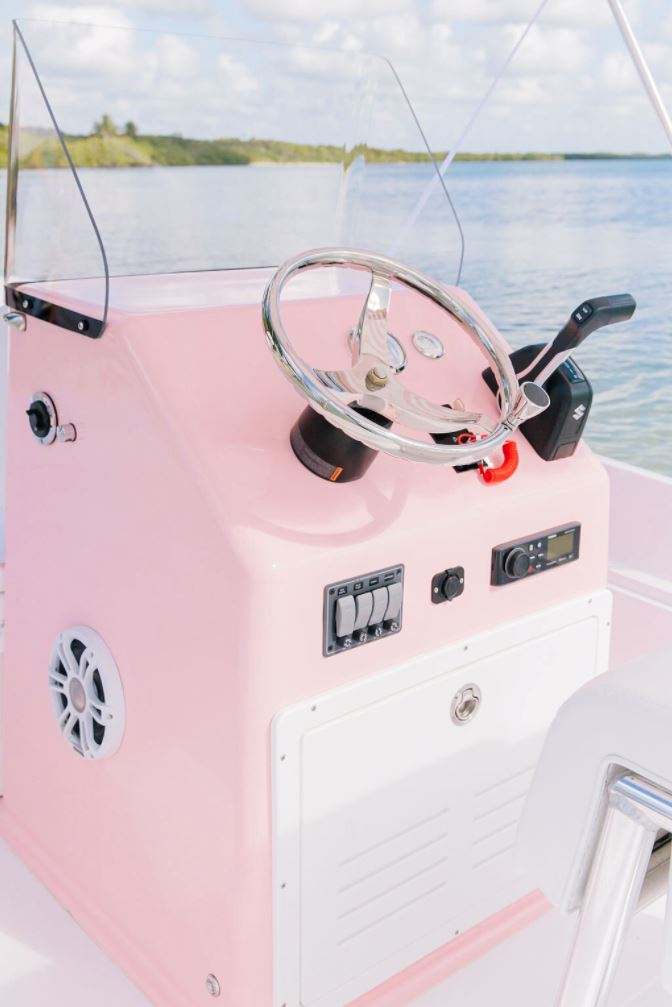 Palm Yacht - Image 8