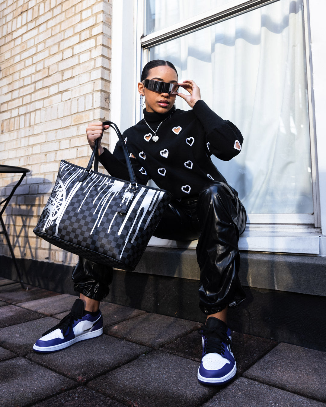 Chateau Ghost Tote - Image 9