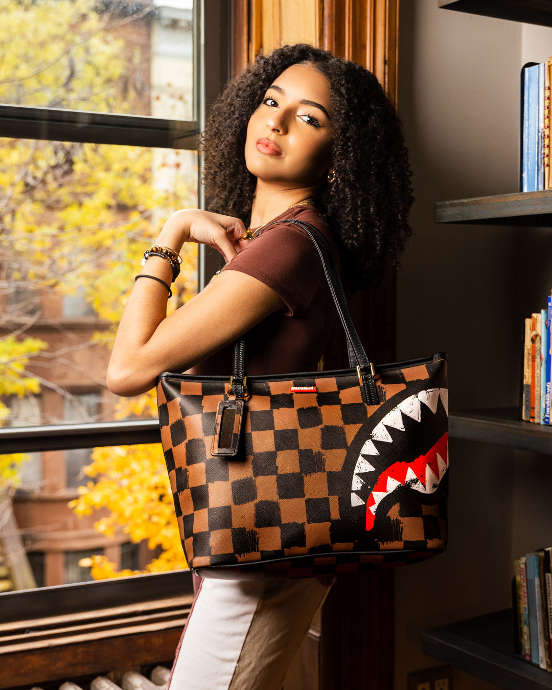 Sharks in Paris Vanquish Tote - Image 6