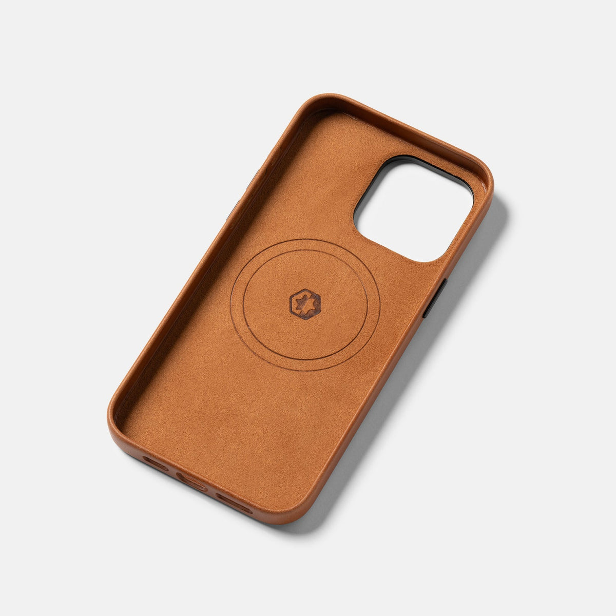 Everyday Phone Case - iPhone 15 Pro Max - Tobacco Brown Leather - Image 3