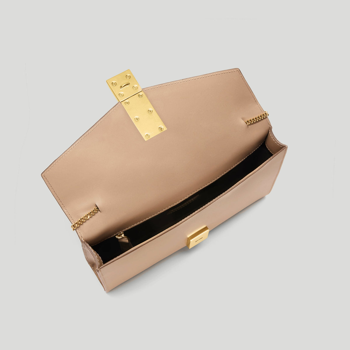 The Vancouver Clutch - Image 3
