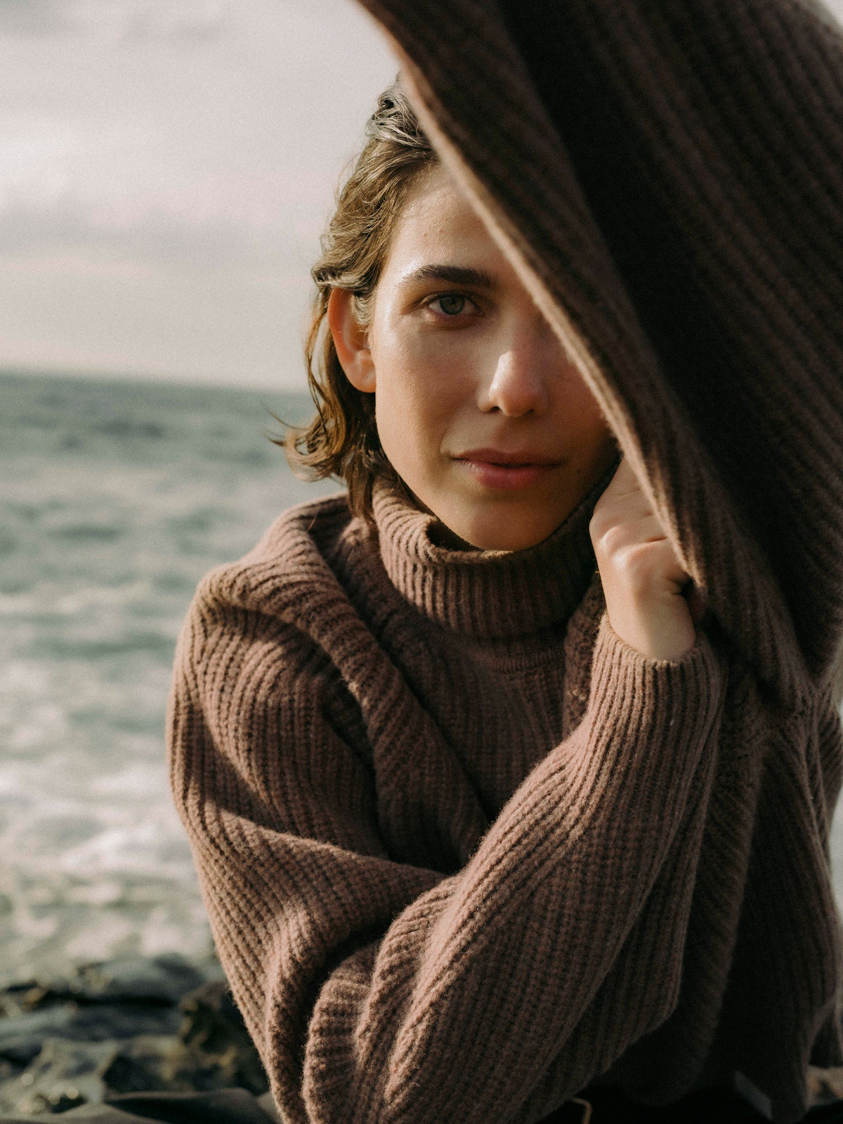 Women's Amy Powney + Finisterre Fisherman Rib Roll Neck Jumper - Image 3