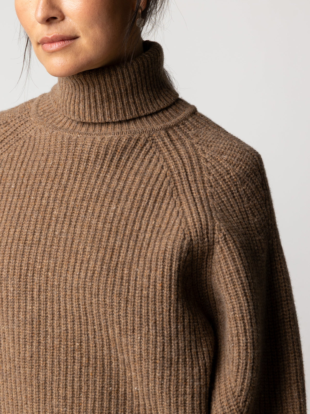 Women's Amy Powney + Finisterre Fisherman Rib Roll Neck Jumper - Image 6