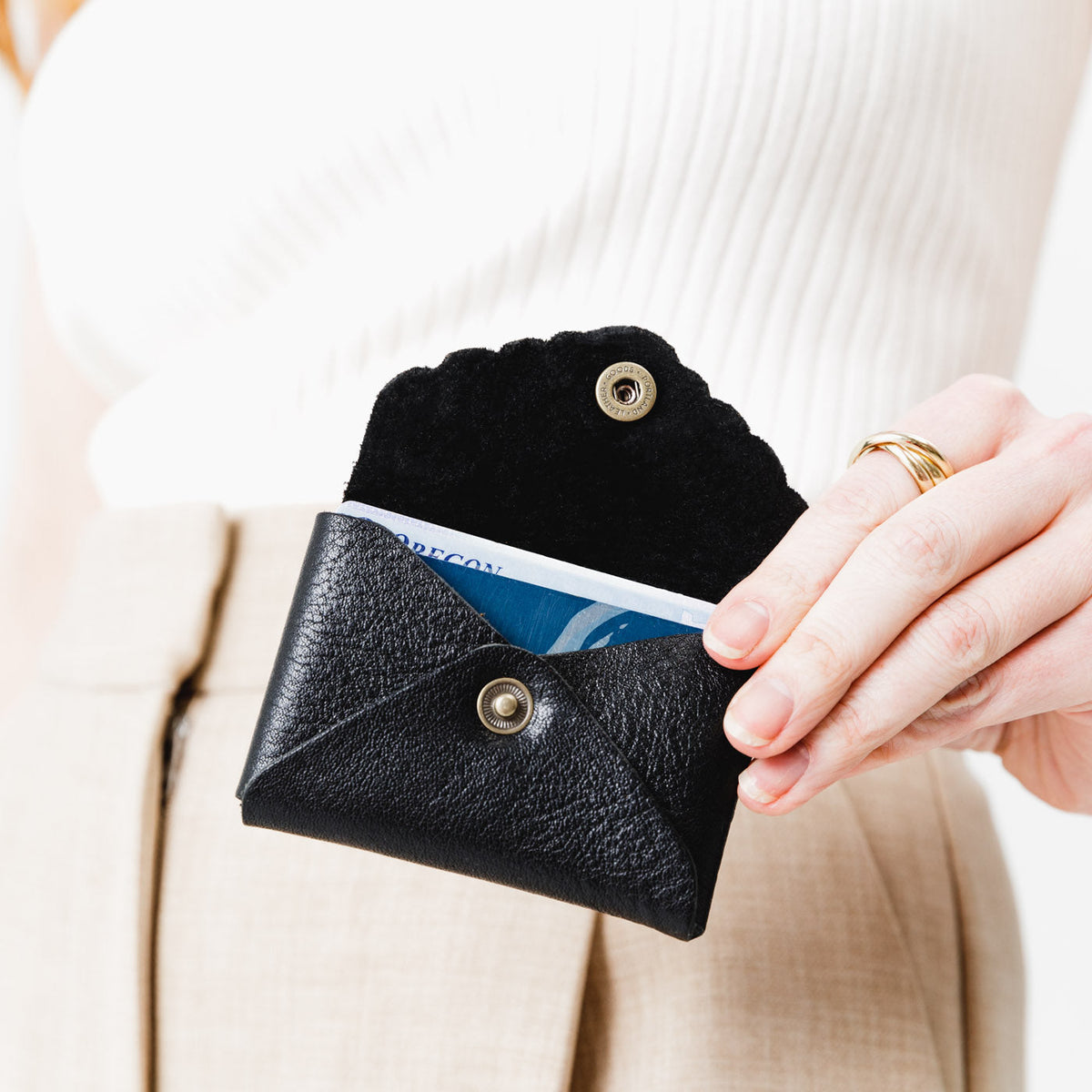 'Almost Perfect' Mini Daisy Wallet - Image 122