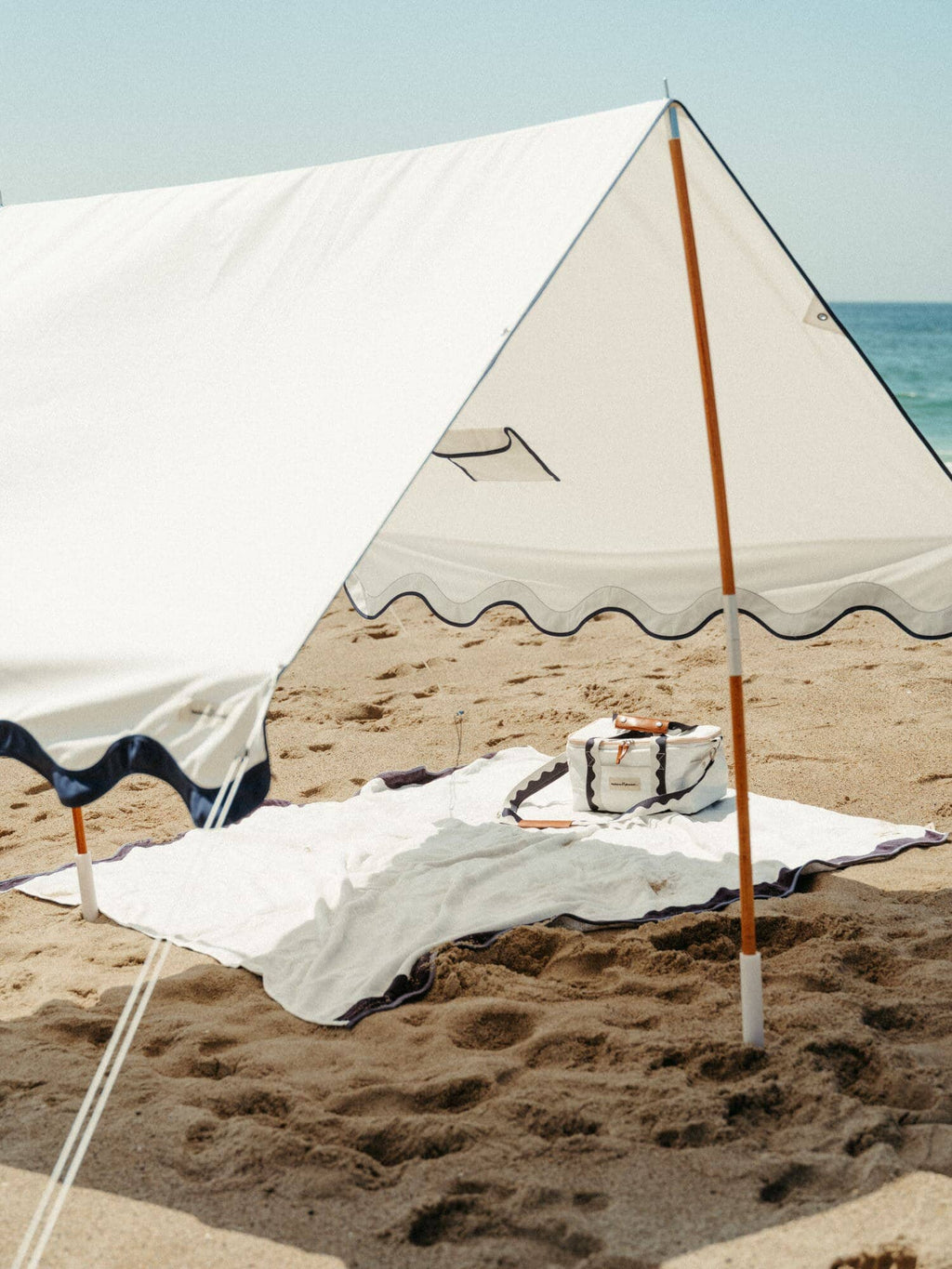 The Beach Blanket - Image 9
