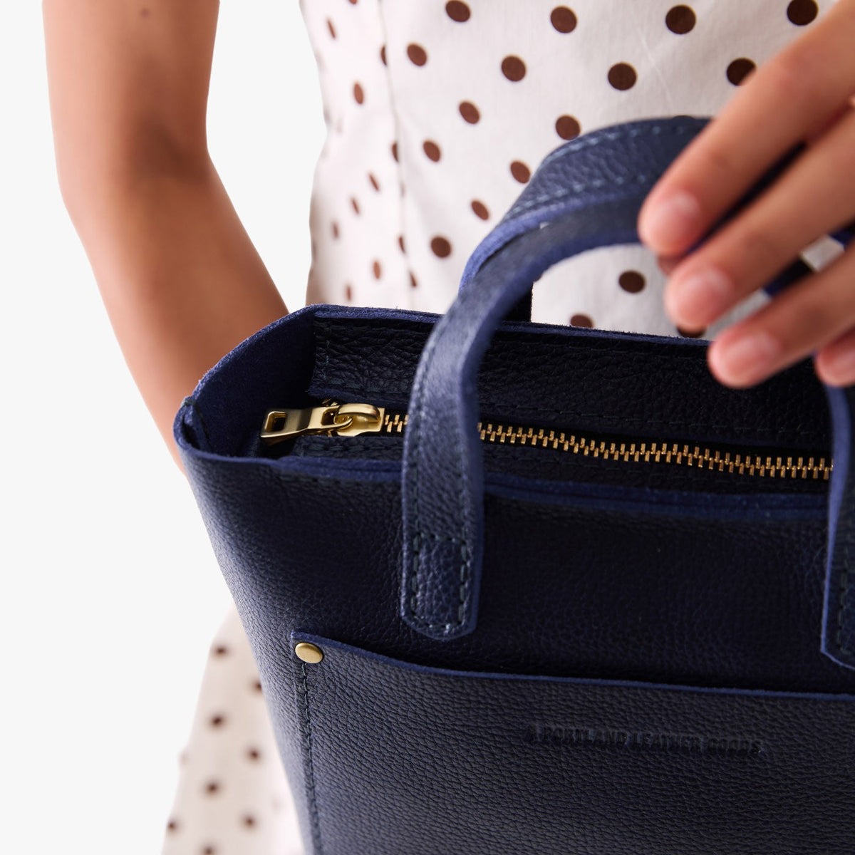 Bonnie Crossbody Bag - Image 13