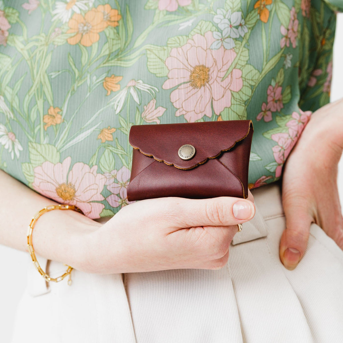 'Almost Perfect' Mini Daisy Wallet - Image 106