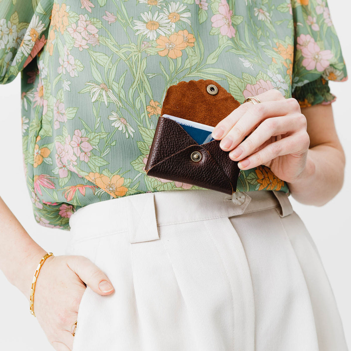 'Almost Perfect' Mini Daisy Wallet - Image 104