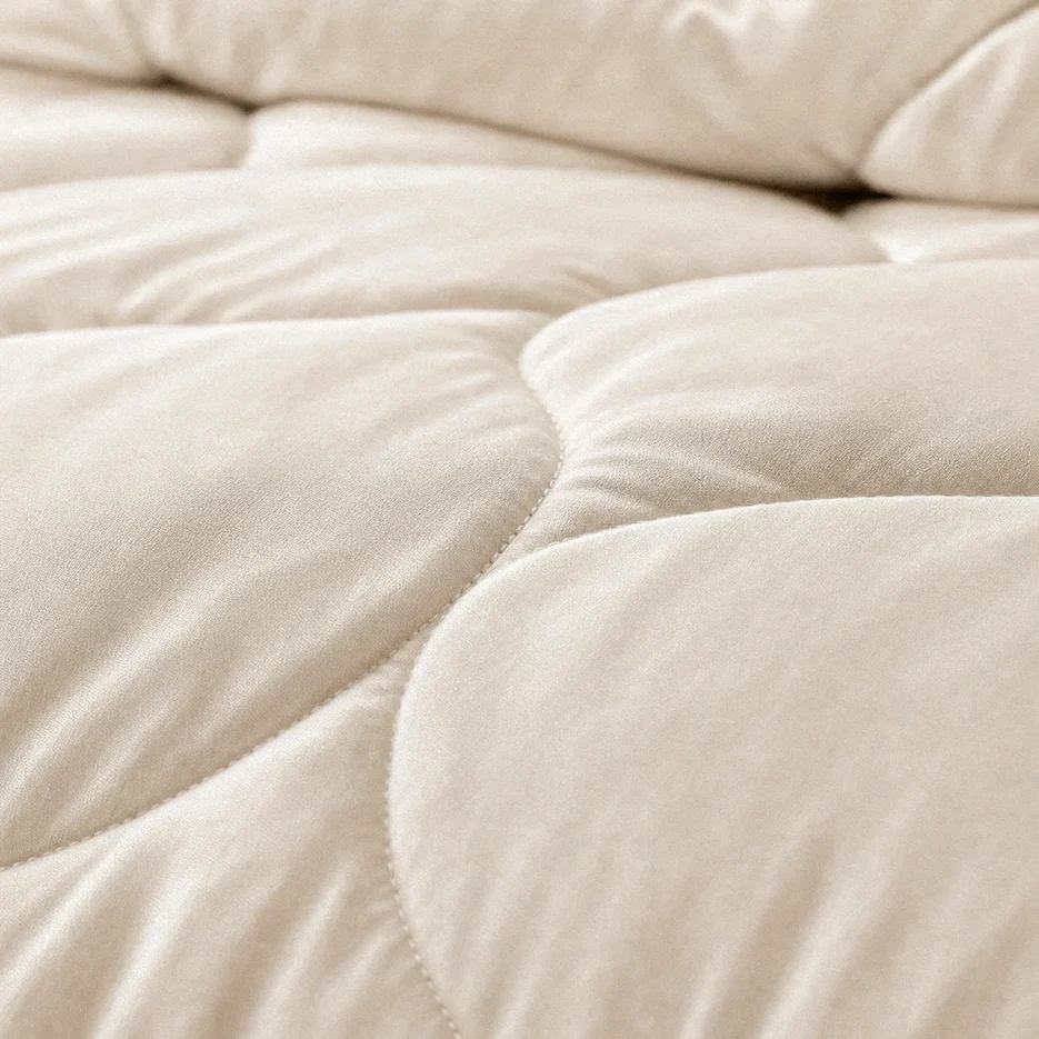 Fluffy comfort without the heat. - Image 4