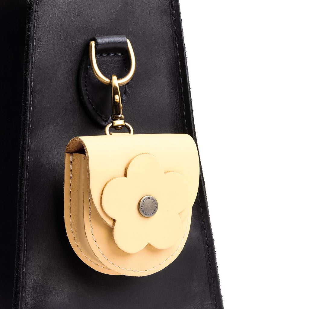Petunia Pouch - Image 66