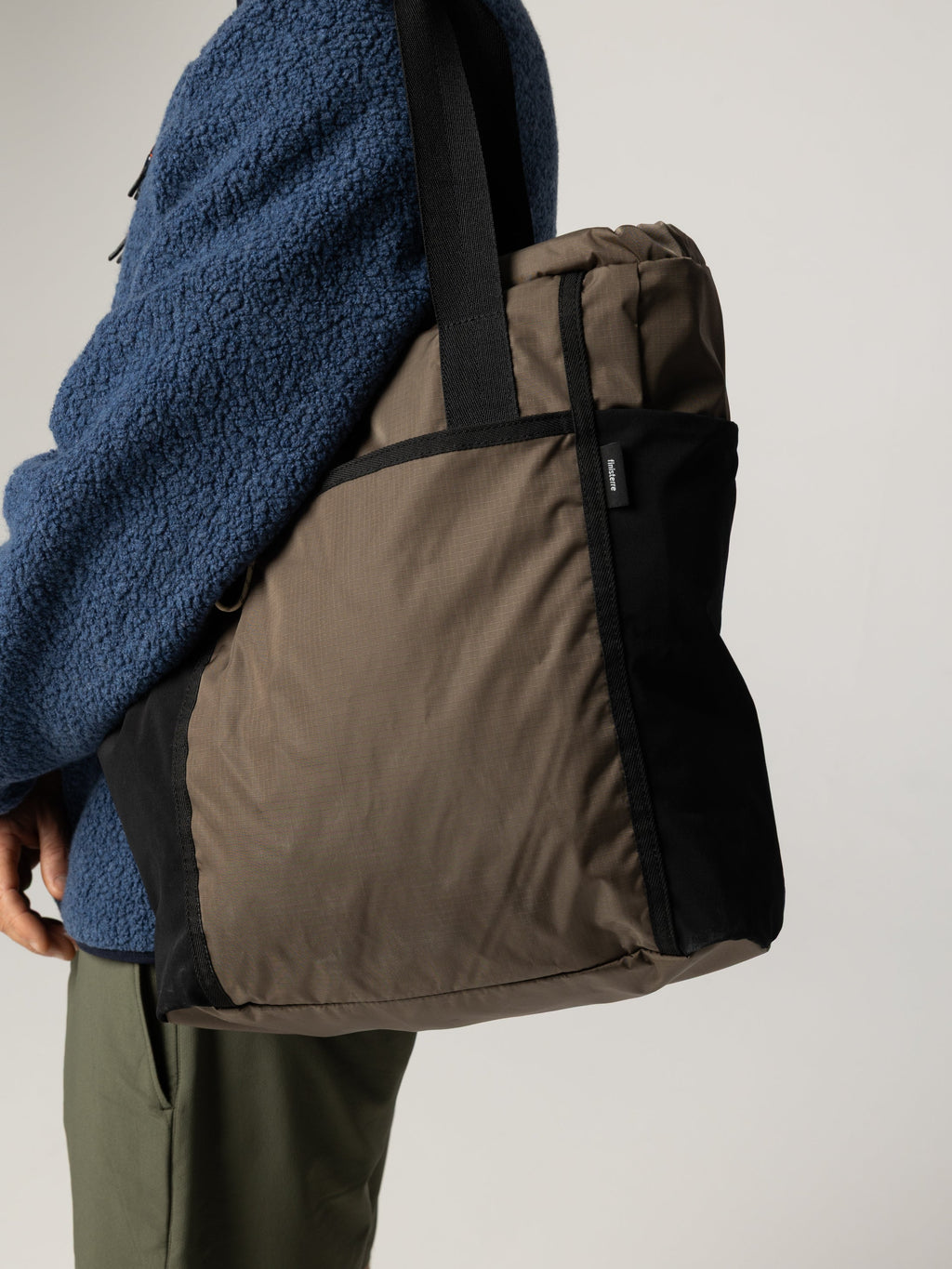 Mako 22L Totepack Bag - Image 3