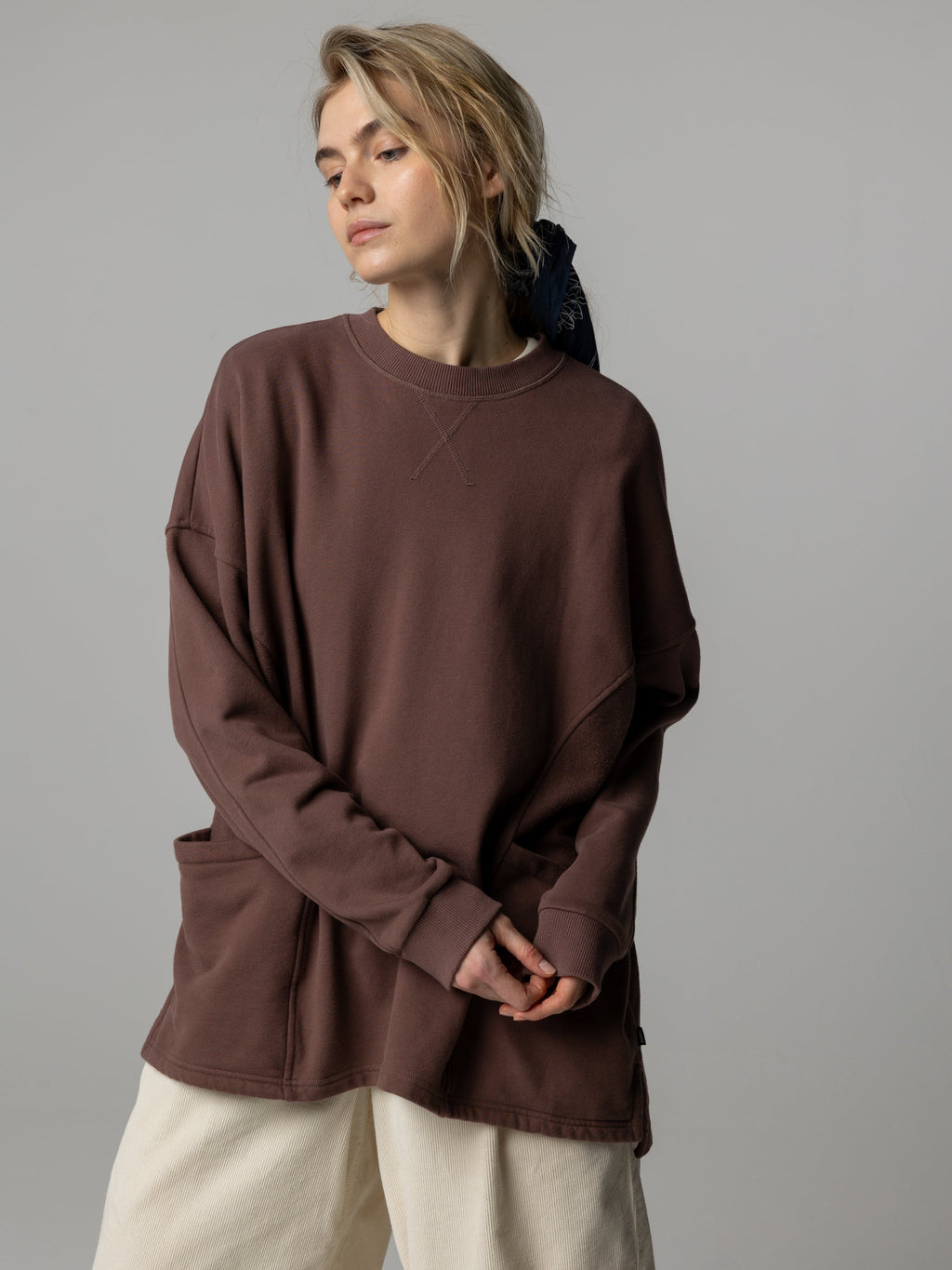 Women's Awen Sweatshirt - Image 3