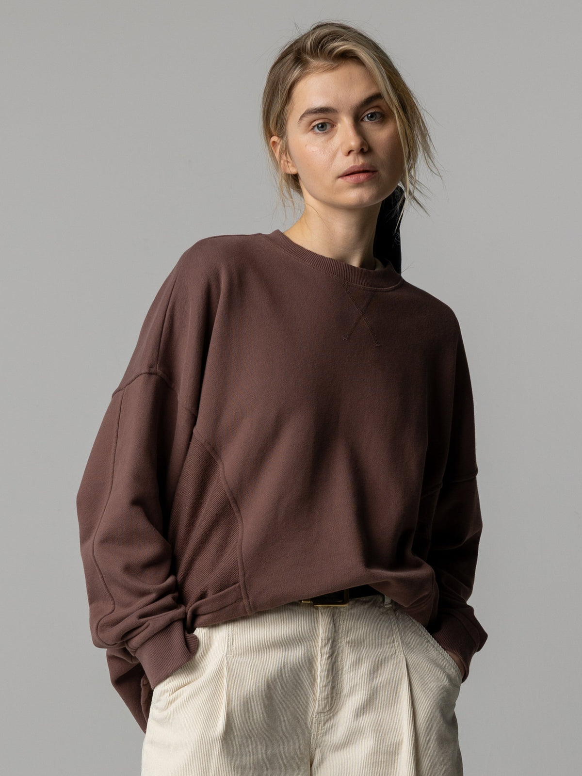 Women's Awen Sweatshirt - Image 7
