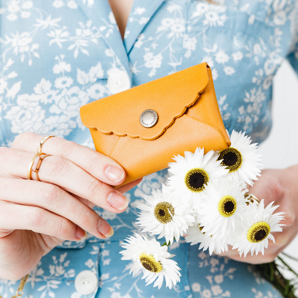 'Almost Perfect' Mini Daisy Wallet - Image 117