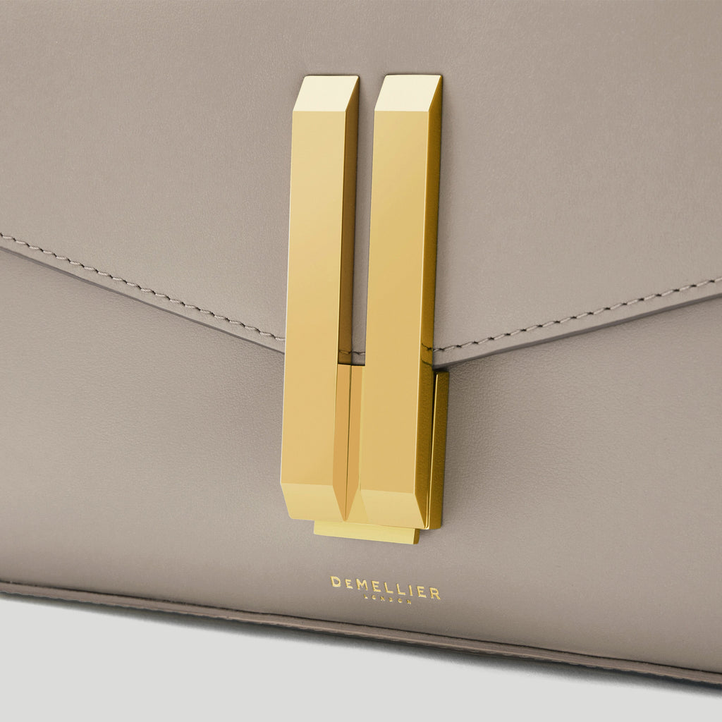 The Vancouver Clutch - Image 2